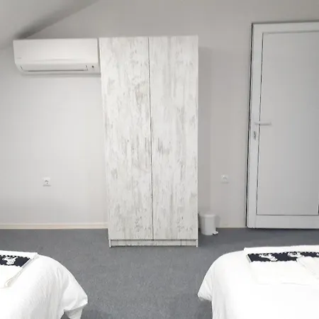 דירה Center 4-bedroom *