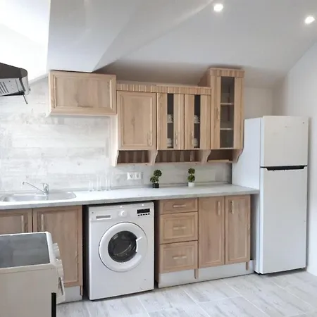 Center 4-bedroom דירה *